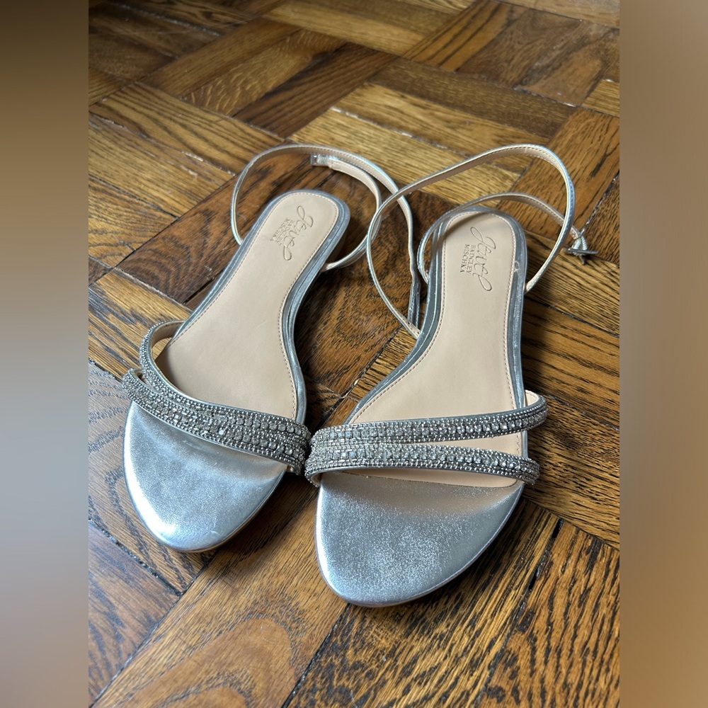 Badgley Mischka Metallic Flat Sandal with Crystals Size 7